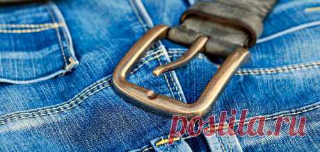 Как правильно выбрать мужские джинсы
Как подобрать джинсы мужчине Как минимум половина столетия джинсы – базовый предмет мужского костюма. Правда, появилось столько фасонов, что впору задуматься: какие действительно основа гардероба, а какие – сиюминутный тренд. Модель Только не скинни: эти штаны и на пике своей популярности невыгодно смотрелись на мужчинах. Теперь же время мужских скинни и вовсе прошло. Лучше выбирать […]
Читай пост далее на сайте. Жми ⏫ссылку выше