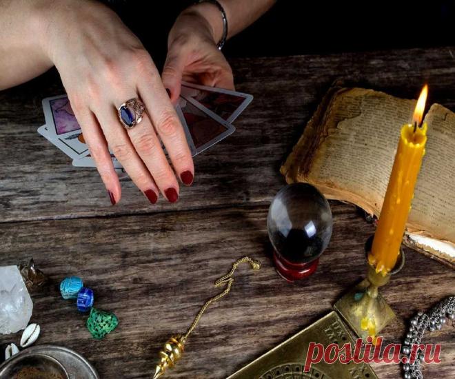 Как погадать: гадание на имя онлайн? Гадание на картах по имени человека. Гадания по имени и на имя 100% Гадания и предсказания Гадание на игральных картах по имени человека. Гадание на картах на ближайшее будущее онлайн бесплатно. Карты Таро, психологические тесты, лунный календарь,