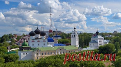 Литератор Пересторонин стал почётным жителем Кирова. Писатель, поэт и журналист Николай Пересторонин стал почётным жителем Кирова. Соответствующие знак и удостоверение литератору вручили 22 октября 2023 года. Читать далее