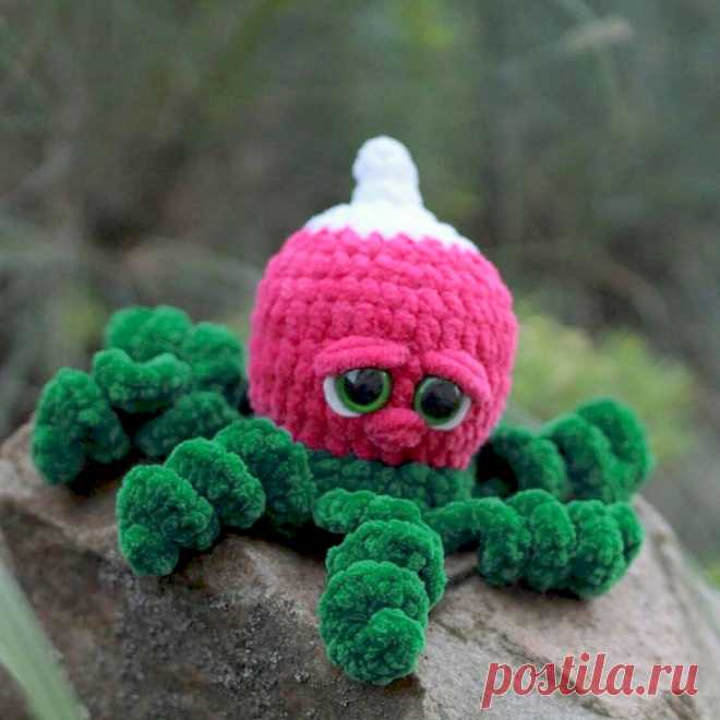 PDF Осьминог Редисыч крючком. FREE crochet pattern; Аmigurumi animal patterns. Амигуруми схемы и описания на русском. Вязаные игрушки и поделки своими руками #amimore - осьминог, осьминожка, осминог.