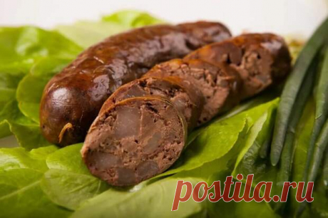 Неизменный рецепт: колбаса из печени, просто и быстро - Будет вкусно - Социальная сеть "МТ.RU" В нашей семье - это неизменный рецепт! Так готовила моя бабушка, мама, а теперь и я. Вкусная печёночная колбаска, которую с удовольствием едят даже дети. А рецепт до безобразия простой - не сделает только ленивый! 📝 Список ингредиентов: Печень (любая) - 500 гр. Сало свиное - 150 гр. Лук репчатый Подписывайтесь, читайте, комментируйте, ставьте лайки