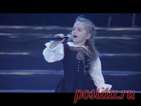 поет Амелия  - 767 роликов. Поиск Mail.Ru