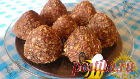 Полезные конфеты из овсянки с орехами.