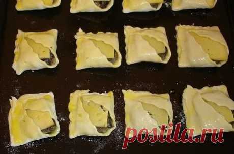 ЗАКУСОЧНЫЕ ПИРОЖКИ С ГРИБАМИ С СЫРОМ
