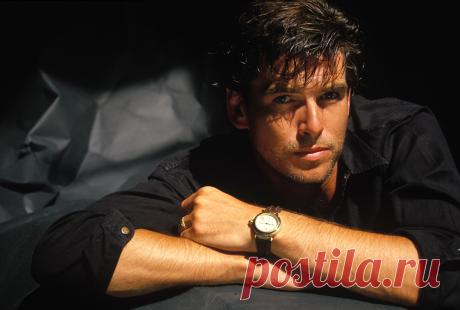 Пирс Броснан, 16 мая, 1953