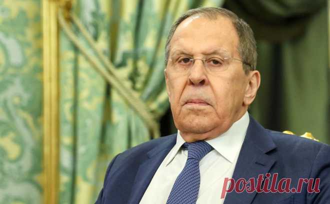 Лавров назвал условие, при котором Украина «имеет право на существование». Украина как государство может иметь «право на существование» только если учтет выбор людей, проголосовавших за выход их земель из ее состава, считает Лавров. Их защитой он объяснил начало конфликта