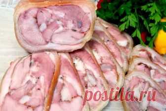 Ветчина из свиной Рульки ДомашняяОчень вкусная ароматная ветчина!
Хорошо держит форму в нарезке, не разваливается, сохраняет аппетитный 
розовый цвет, очень просто готовится, стоит не дорого, получается много, 
а вкус просто потрясающий. Пpoдoлжeниe  Жми
Отличная замена магазинной колбасе и деликатесам. 
А главное без всякой химии.
Нужно:
рулька - 1 шт. (2 кг)
соль - 2 ч.л. (по вкусу)
перец
приправа 