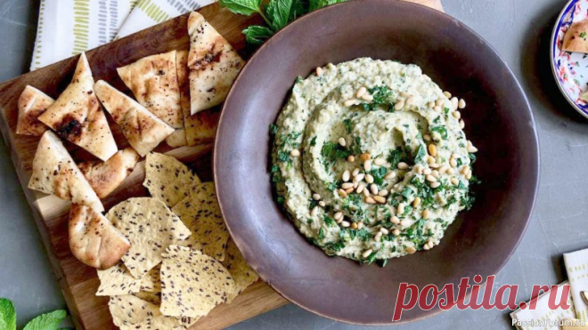 Бабагануш из баклажанов - очень вкусная закуска из баклажан Бабагануш из баклажанов - легендарное блюдо восточной кухни, вкусная закуска из баклажан. Готовится очень просто и быстро.СМОТРИТЕ ТАКЖЕ: ▶ Баклажаны рецепты ▶ Летние рецепты Ингредиенты: Баклажан - 1 шт. Вода - 1,5 л Соль - 1 ст.л Растительное масло - 1 ст.л Кинза - 1 пучок Кунжутная...