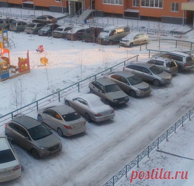 Мои способы уберечь авто от повреждений на стоянке | Бывалый таксист | Яндекс Дзен