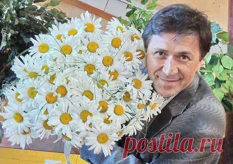 ЧТОБ РОСЛИ У НАС РОМАШКИ, МЫ ДОЛЖНЫ ИХ ОХРАНЯТЬ И ЗЕМЛИЦУ НАШУ РОДНУЮ ВСЕМ МИРОМ ОПЫЛЯТЬ.