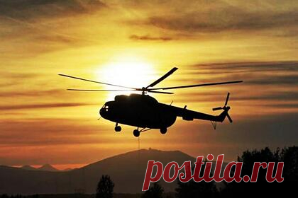 Летчик-испытатель рассказал об условиях полета упавшего под Ижевском Ми-2. Летчик-испытатель СССР Виктор Заболотский рассказал об условиях полета упавшего в Удмуртии вертолета Ми-2. По его словам, зима накладывает «отпечаток» в плане полетов. Фактическая видимость ухудшается, возможна потеря ориентировки. «Могут быть и отказы различные. Может быть вихревое кольцо», — уточнил он.