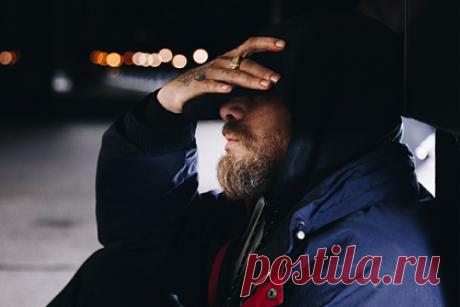 Врачи назвали указывающие на опухоль мозга тревожные симптомы. На опухоль мозга, которая чаще всего встречается у людей 45-60 лет, может указывать ряд тревожных симптомов. Их назвали врач-нейрохирург, заведующий отделением нейрохирургии НМИЦ онкологии имени Блохина Али Бекяшев и руководитель научно-практической группой нейровизуализации Екатерина Кобякова.