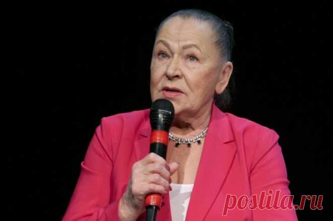 Раиса Рязанова рассказала, что так и не сумела принять смерть сына. По словам актрисы, смириться с потерей ребенка не может ни одна мать.