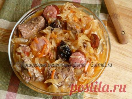Бигос - очень ароматно, куда не копни — кусочки вкусного мяса или колбасок