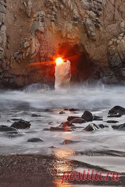Pfeiffer Beach, Big Sur, California | Wet & Wild