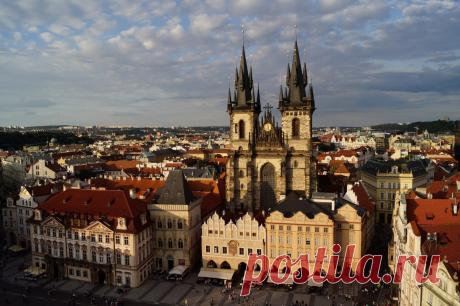 Украинскую беженку возмутили надписи на русском на станции метро в Праге. Станцию метро Andel украшают надписи на русском о советско-чехословацкой дружбе.