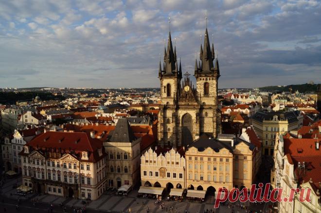 Украинскую беженку возмутили надписи на русском на станции метро в Праге. Станцию метро Andel украшают надписи на русском о советско-чехословацкой дружбе.