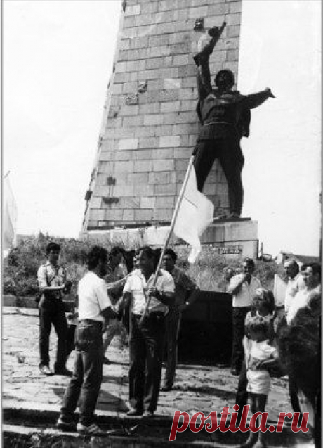 Саур-могила