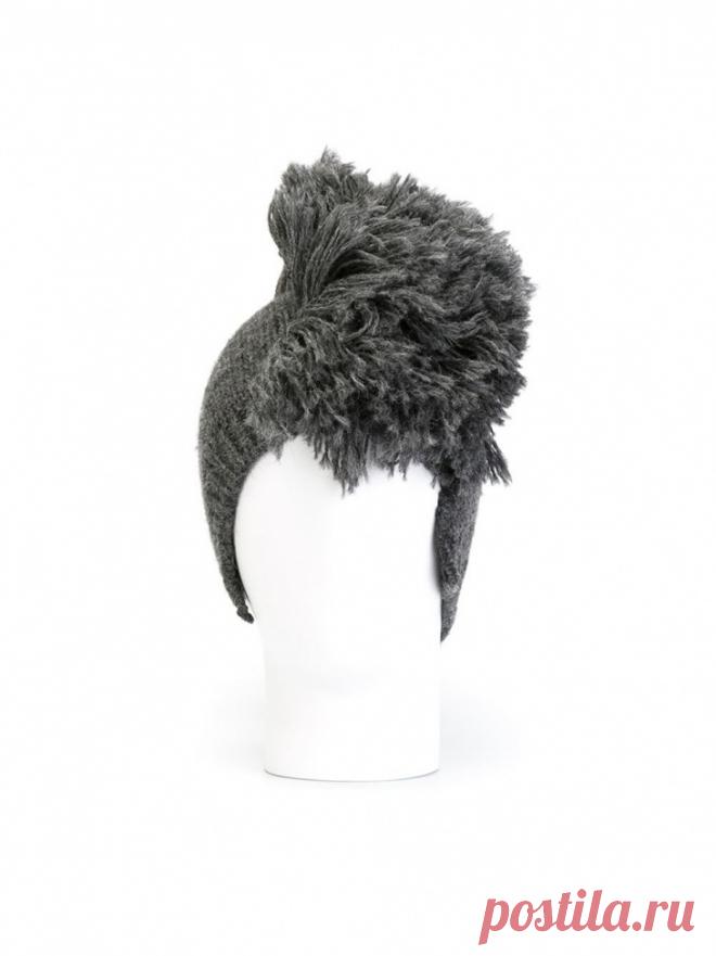 Шапка - бини с ирокезом
