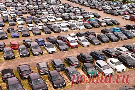 Расходы россиян на подержанные легковушки подсчитали