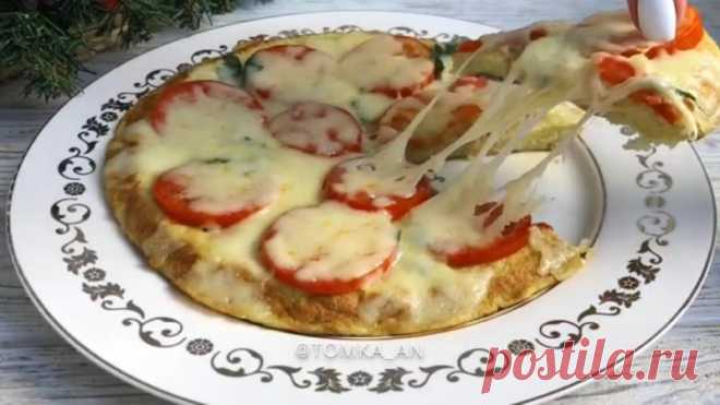 Очень сытный и вкусный рецептик кабачковой пиццы!