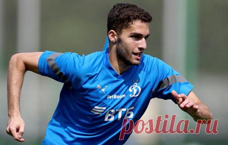 СМИ: "Динамо" одобрило переход футболиста Захаряна в итальянский "Лацио" за €14 млн. Полузащитник выступает за основную команду московского клуба с 2020 года