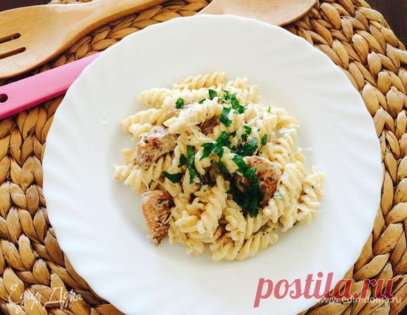 Паста «Альфредо» с курицей. Ингредиенты: куриные грудки, лимоны, вустерширский соус | Официальный сайт кулинарных рецептов Юлии Высоцкой