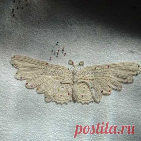 ..love butterflies... #irishcrochetlace #irishcrochet #renda #lace #lacecrochet #croche #crocheirlandes #luxury #weeding #bridal #ganchillo #feitoamao #ivelisefeitoamao #handmade