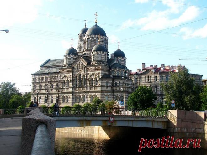 Иоановский монастырь – это место паломничества множества верующих. Здесь, в храме усыпальнице покоятся мощи святого праведного Иоанна Кронштадтского. Монастырь находится между берегом реки Карповки и улицей Профессора Попова.  |  Это Питер, детка! [Типичный Питер]