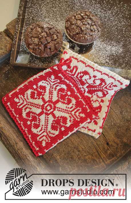 Baking Christmas - DROPS Christmas: Knitted DROPS pot holders with Nordic pattern in ”Muskat”. - Free pattern by DROPS Design