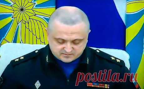 Главкомом ВКС вместо Суровикина стал Виктор Афзалов. Должность до него занимал генерал Сергей Суровикин. О том, что он ее покинул, источники РБК сообщили в августе