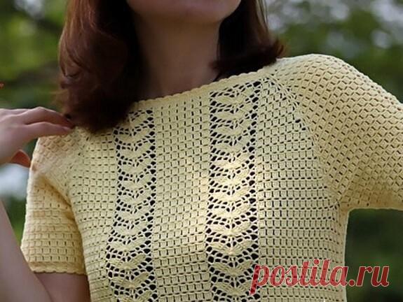 Желтый топ крючком с ажурными дорожками