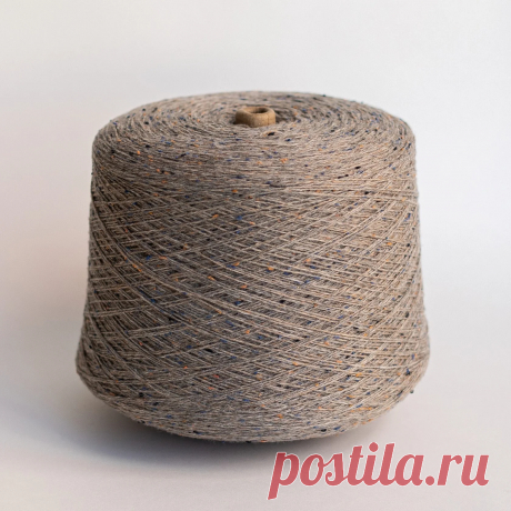 Тонкая кардная пряжа из шерсти ягненка