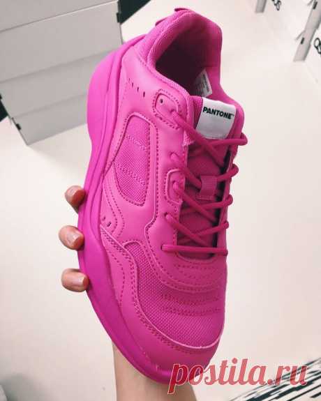 ASOS в Instagram: «ICYMI, this week's Sneakers in 60 Seconds is now on IGTV feat. these babies 👟 📸 @ttfinlay 🔎 Bershka x Pantone trainers in neon pink…» 18.5 тыс. отметок «Нравится», 186 комментариев — ASOS (@asos) в Instagram: «ICYMI, this week's Sneakers in 60 Seconds is now on IGTV feat. these babies 👟 📸 @ttfinlay 🔎 Bershka…»