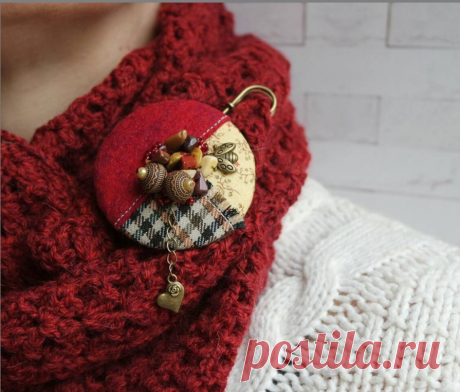 Брошь &quot;Осенняя&quot; Автор @inari.art