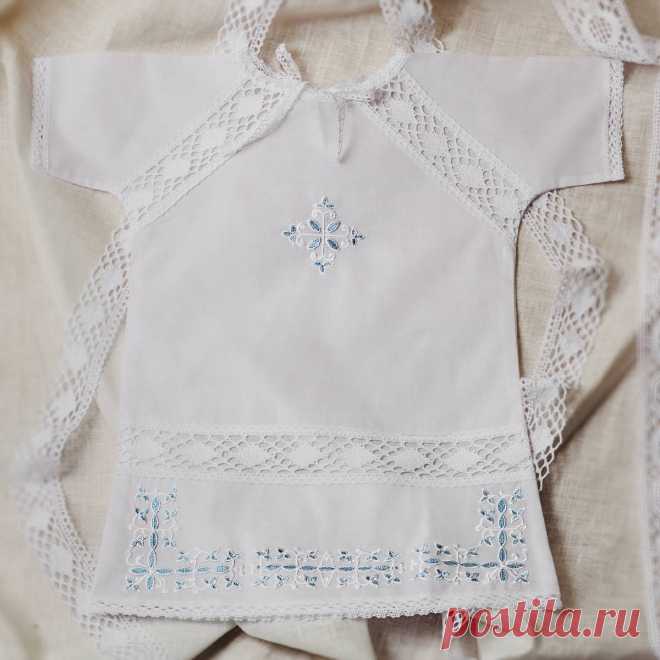 Что делать с крестильной рубашкой после крещения ПРИХОД ВОСКРЕСЕНСКОЙ И ВСЕХСВЯТСКОЙ ЦЕРКВЕЙ Г. БЕЛАЯ ХОЛУНИЦА. В Храм Божий надо ходить, пока ноги носят.