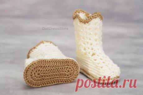 Paola Reina outfit, crochet doll clothes (dress, cap, boots, pantaloon and underskirt) for dolls darling, such as Corolle les Cheries, Paola Reina, Berjuan, Antonio Juan Munecas. Crocheted clothes for…