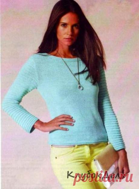 Джемпер небесно-голубого цвета