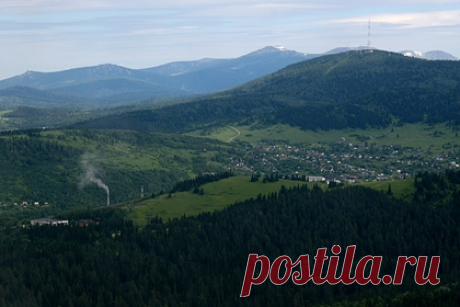 В российском регионе произошло землетрясение. Землетрясение магнитудой 5,4 произошло в Прокопьевском районе в Кемеровской области. Толчок был зафиксирован в 03:41 по местному времени (23:41 12 августа по московскому) неподалеку от села Большая Талда. О жертвах и разрушениях в результате подземного толчка не сообщалось.