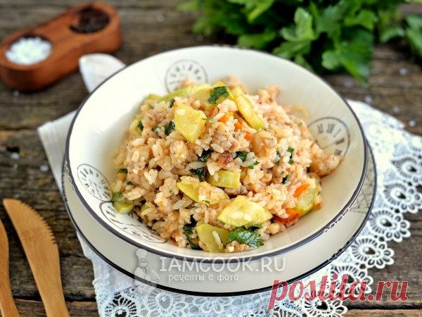 Тушеные кабачки с фаршем и рисом - очень интересное и невероятно вкусное блюдо.