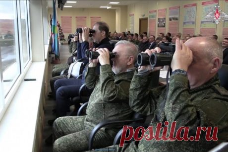 Мантуров под Новороссийском ознакомился со средствами борьбы с БПЛА. В Краснодарском крае прошло выездное заседание совета технополиса «Эра».