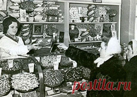 Советские сладости, качественные и натуральные, которые ушли в небытие. А зря!
Ребенку (старшему) в новогоднем подарке попалась редкость — драже «Морские камушки». Нет, то, что их до сих пор где-то, да выпускают, оно понятно. Просто на прилавках я их то ли не видел, то ли просто на них внимания не обращал. — Это что такое? — Спросил балованный шоколадом изо всех концов света киндер, и очень...
Читай дальше на сайте. Жми подробнее ➡