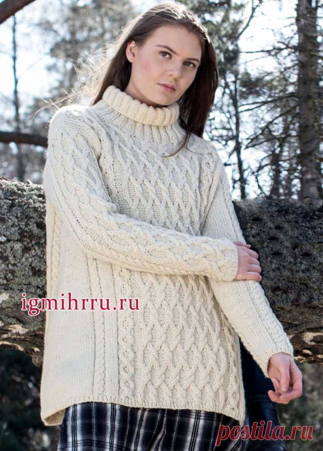 ТЕПЛЫЙ БЕЛЫЙ СВИТЕР С РЕЛЬЕФНЫМИ УЗОРАМИ.