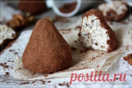 Творожные трюфели: полезнейший десерт! Приготовь на праздники!
Итого на 100 грамм - 230 ккал: Белки - 15 Жиры - 9Углеводы - 25
Ингредиенты:
Показать полностью…