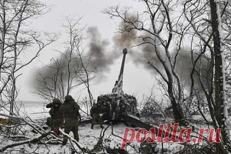 Российские войска ударили по центру радиоэлектронной разведки ВСУ под Киевом. Российские войска поразили центр радиоэлектронной разведки Вооруженных сил Украины (ВСУ) в районе города Бровары Киевской области. За сутки авиация, артиллерия и ракетные войска Вооруженных сил России нанесли удар по 98 артиллерийским подразделениям ВСУ и 173 районам сосредоточения противника.