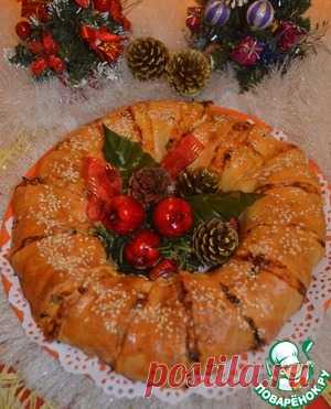 Пирог-венок из слоёного теста "Куриный" - кулинарный рецепт