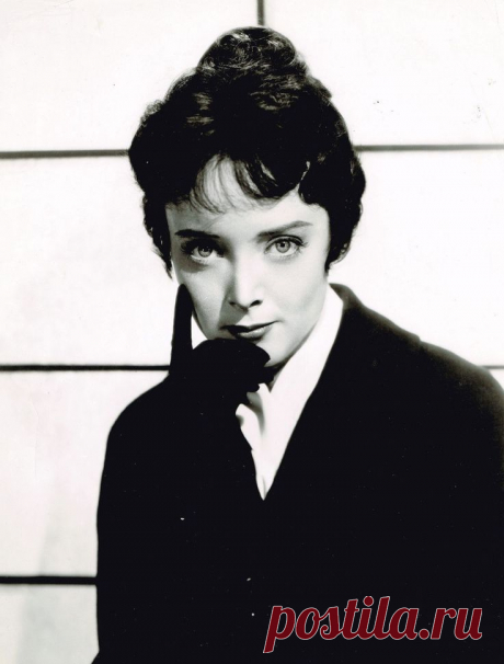 Кэролин Джонс (Carolyn Jones)
- 28 апреля, 1930 • 3 августа 1983