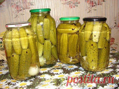 Огурчики в кисло-сладком маринаде.