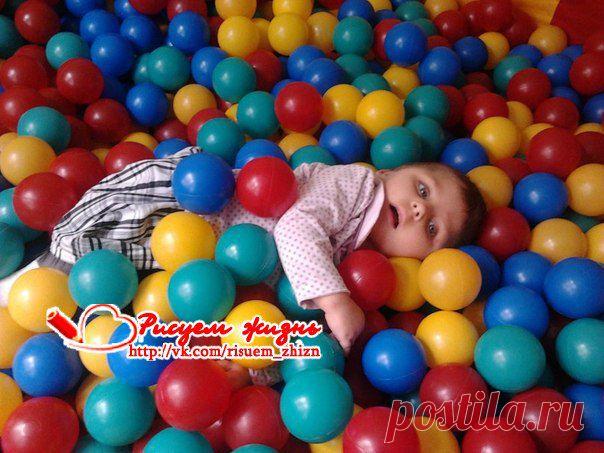 Страшно жить в боли... ежеминутно боясь ее возвращения! Помогите воплотить новогоднюю сказку!

Разорвем это круг! Эпилепсия лечится!! Этим детям можно помочь! Мы просим Вас не бросать Настю! Мы просим Вас о помощи!!!

РЕКВИЗИТЫ ДЛЯ ПОМОЩИ: http://vk.com/topic-65449970_29416373