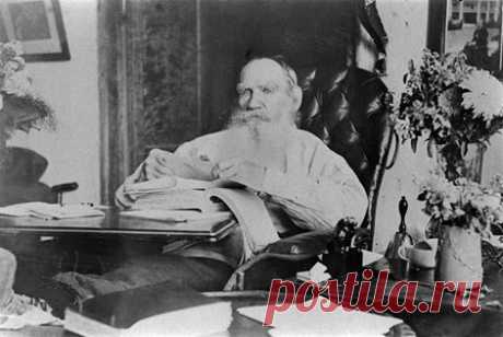(1) Facebook
9 сентября 1828 года родился писатель Лев Толстой, автор романов &quot;Война и мир&quot;, &quot;Анна Каренина&quot; и многих других произведений.

Ежегодно с 2003-го вручается литературная премия &quot;Ясная поляна&quot;, учрежденная музеем-усадьбой Льва Толстого. В 2013 году была проведена оцифровка 90-томного собрания сочинений автора.

&quot;Толстой – непревзойденный русский прозаик… Поначалу может показаться, что проза Толстого насквозь пронизана его учением.